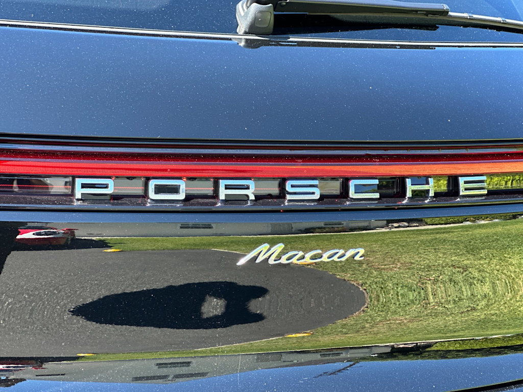 Thumbnail: 2025 Porsche Macan - 6