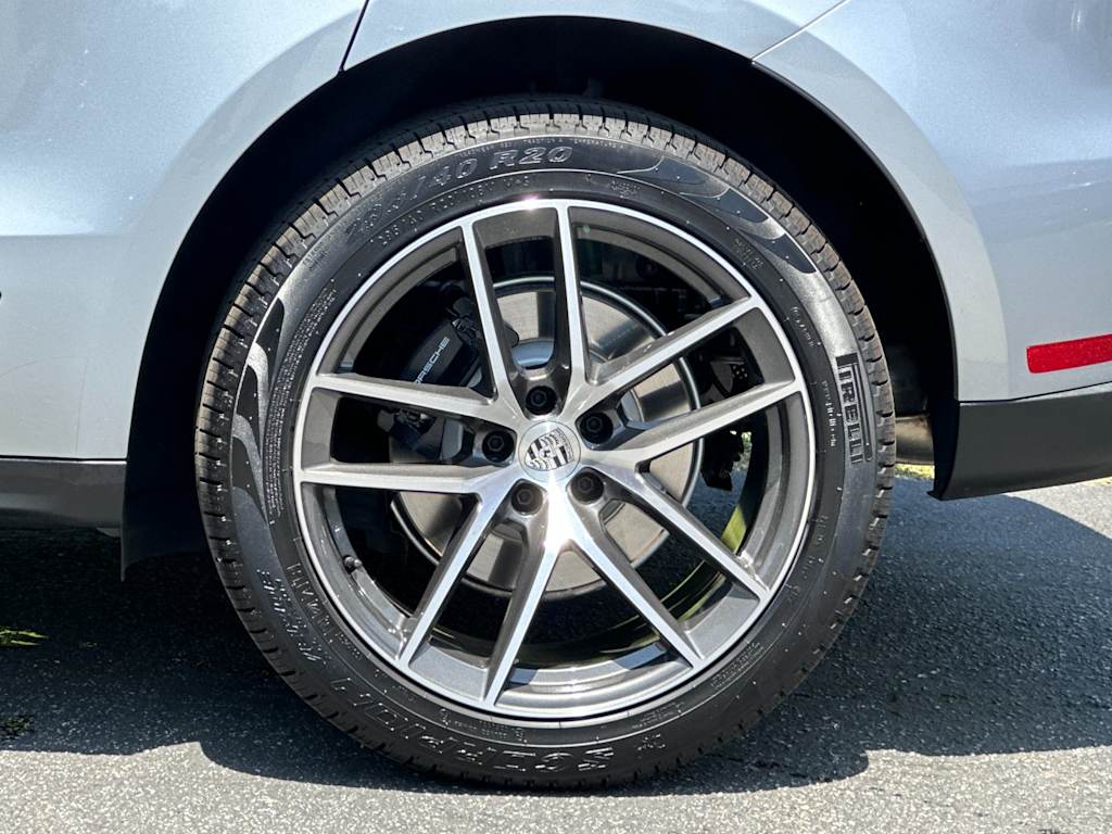 Thumbnail: 2026 Porsche Macan - 8