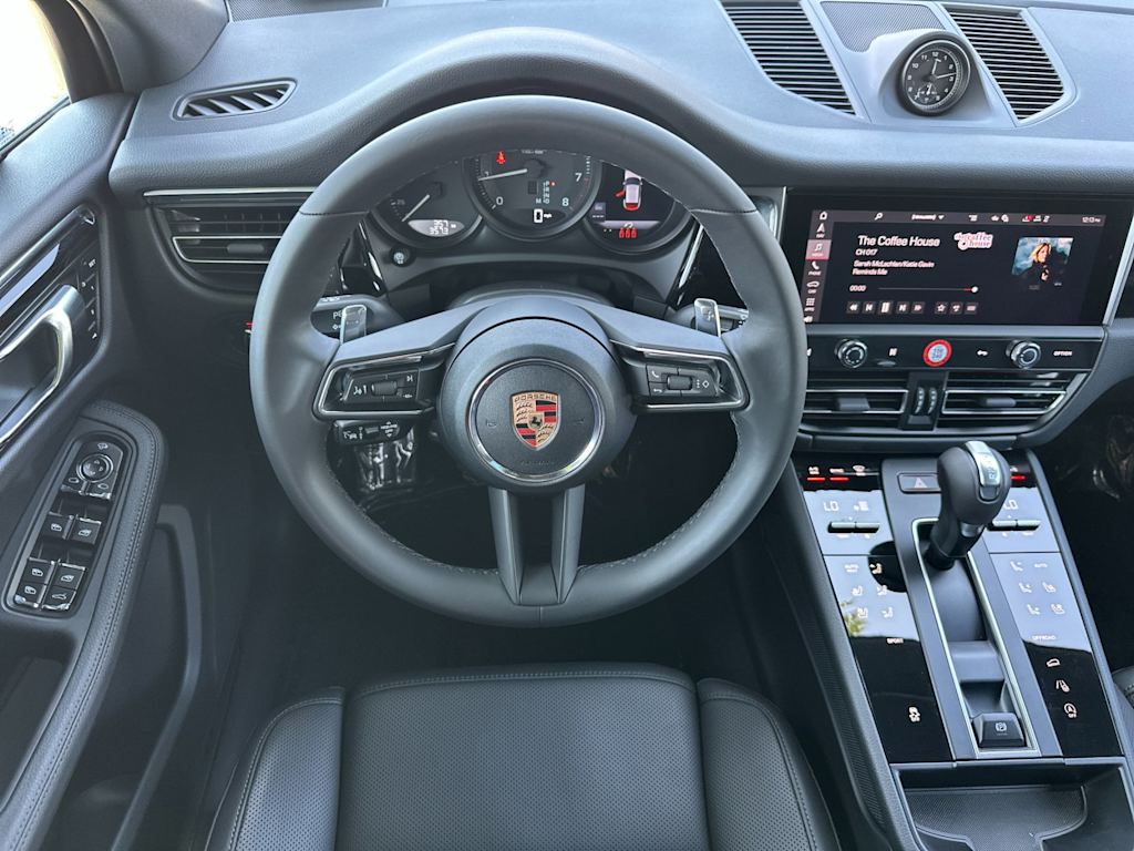 Thumbnail: 2026 Porsche Macan - 9
