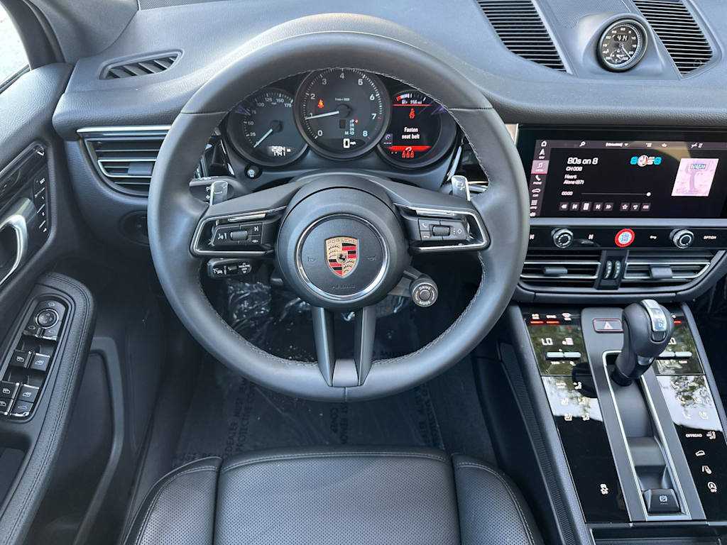 Thumbnail: 2026 Porsche Macan - 8