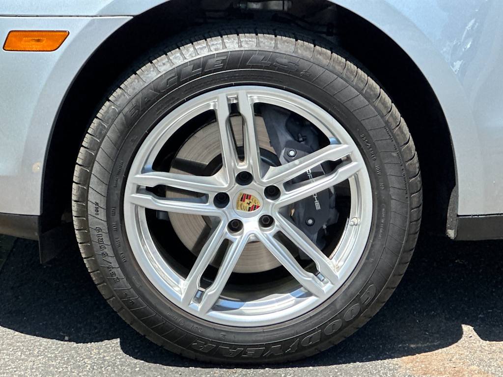 Thumbnail: 2026 Porsche Macan - 8