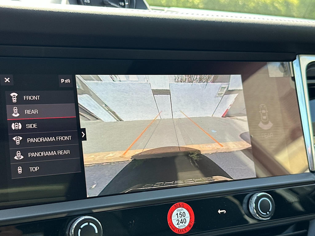 Thumbnail: 2026 Porsche Macan - 29