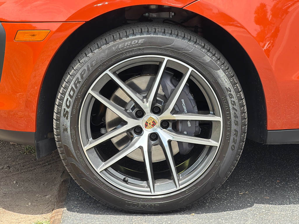 Thumbnail: 2023 Porsche Macan - 8