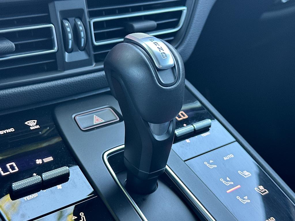 Thumbnail: 2025 Porsche Macan - 27