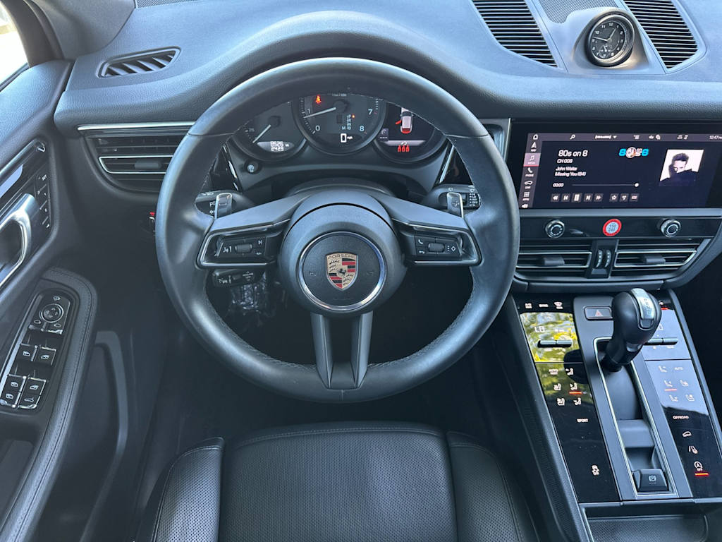 Thumbnail: 2025 Porsche Macan - 9