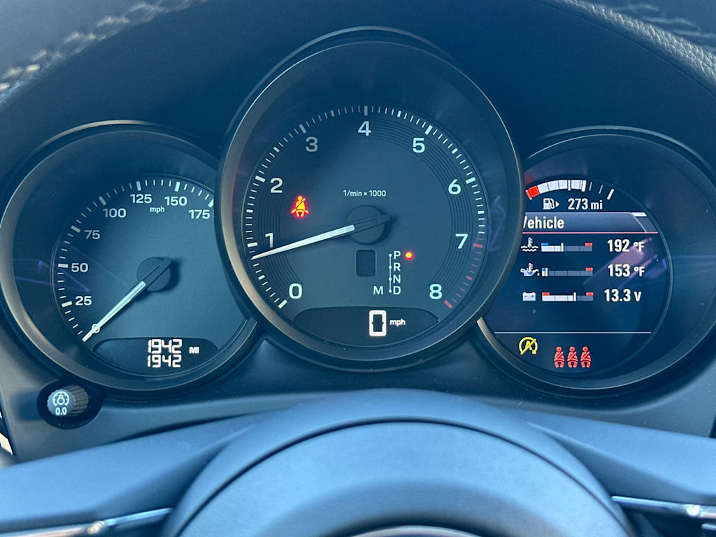 Thumbnail: 2025 Porsche Macan - 16