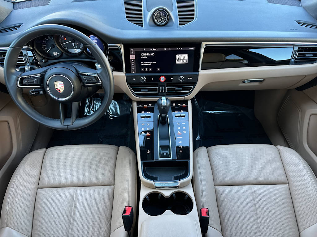 Thumbnail: 2025 Porsche Macan - 9