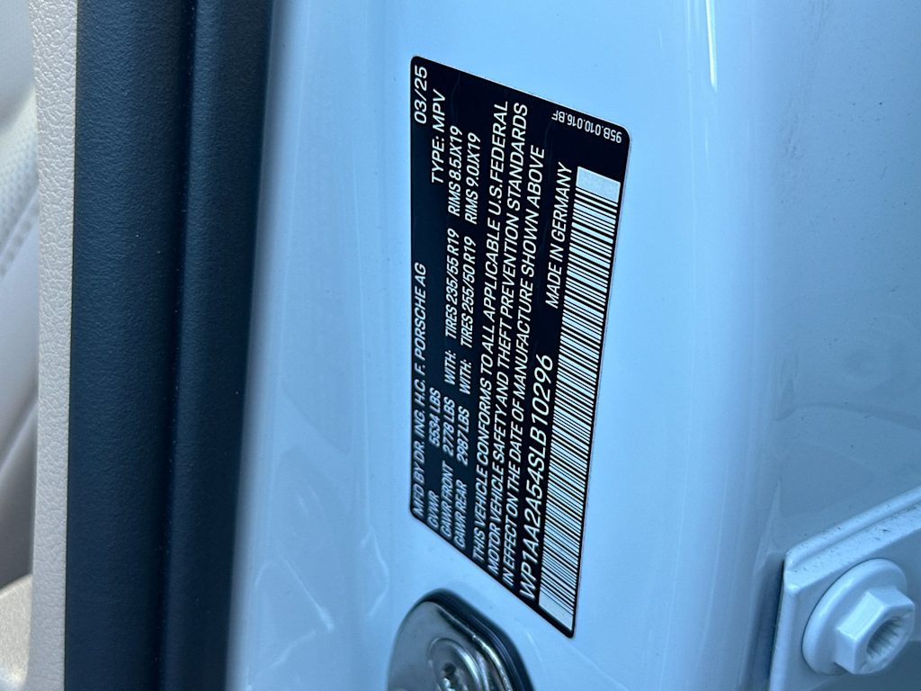 Thumbnail: 2025 Porsche Macan - 18