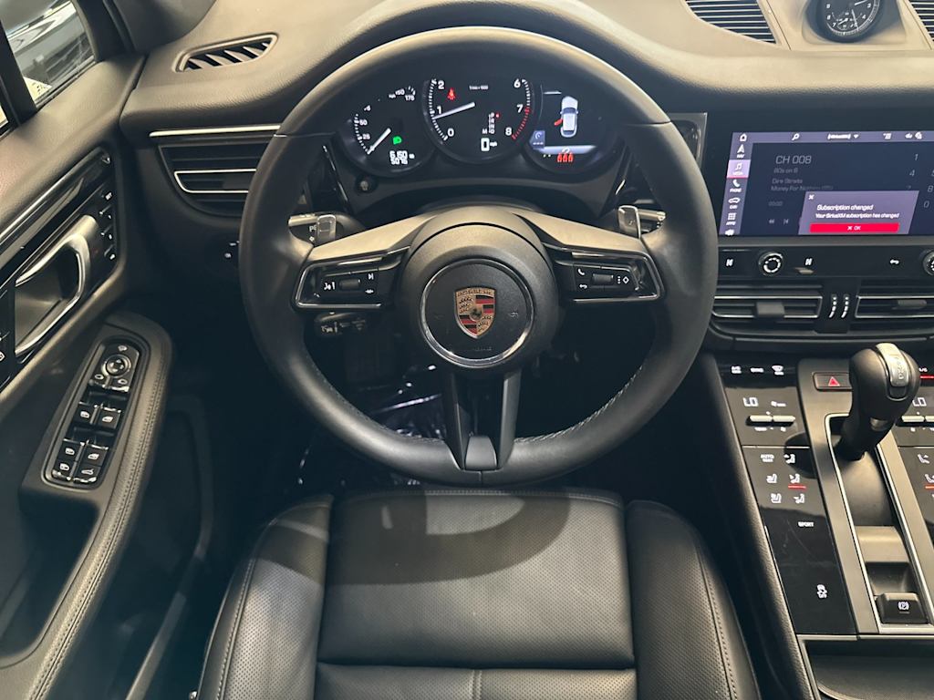 Thumbnail: 2025 Porsche Macan - 9