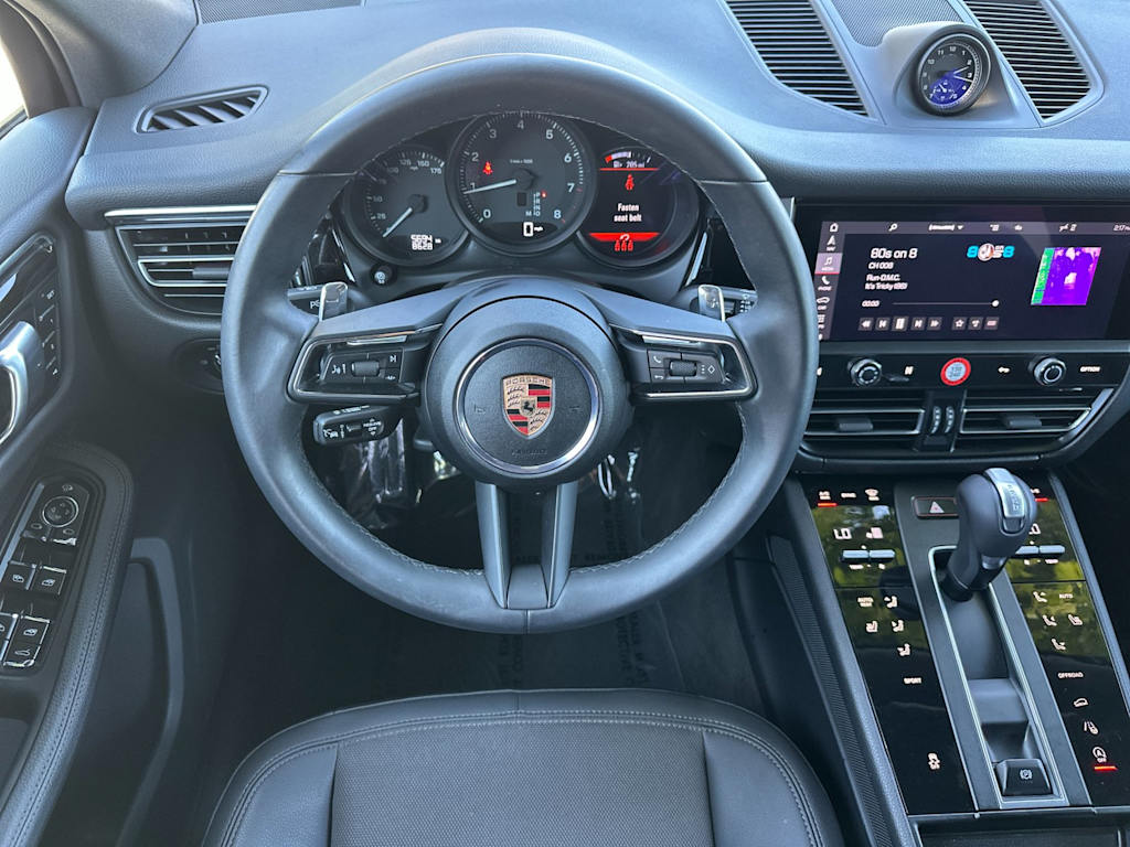 Thumbnail: 2025 Porsche Macan - 9