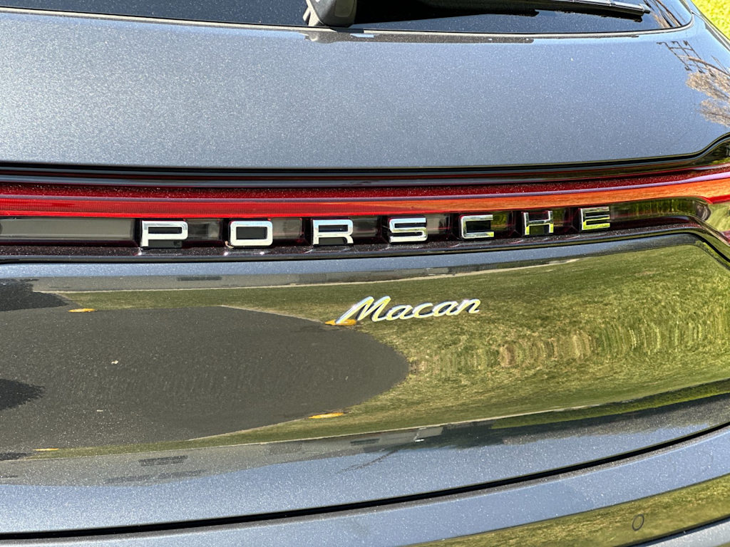 Thumbnail: 2025 Porsche Macan - 7