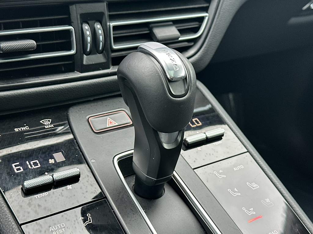 Thumbnail: 2025 Porsche Macan - 28