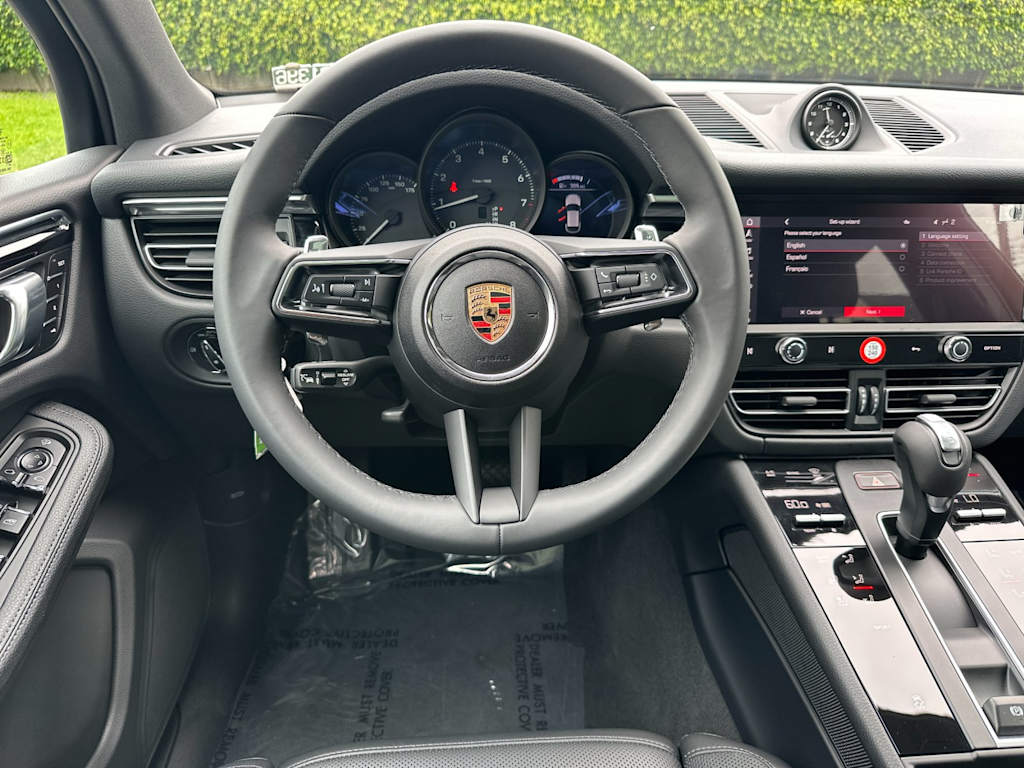 Thumbnail: 2025 Porsche Macan - 10
