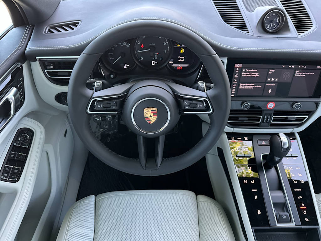 Thumbnail: 2026 Porsche Macan - 9