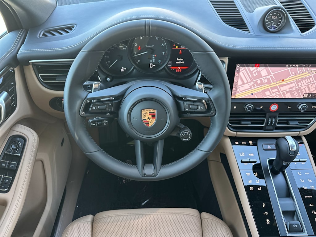 Thumbnail: 2026 Porsche Macan - 12