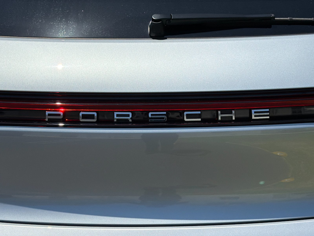 Thumbnail: 2026 Porsche Macan - 33