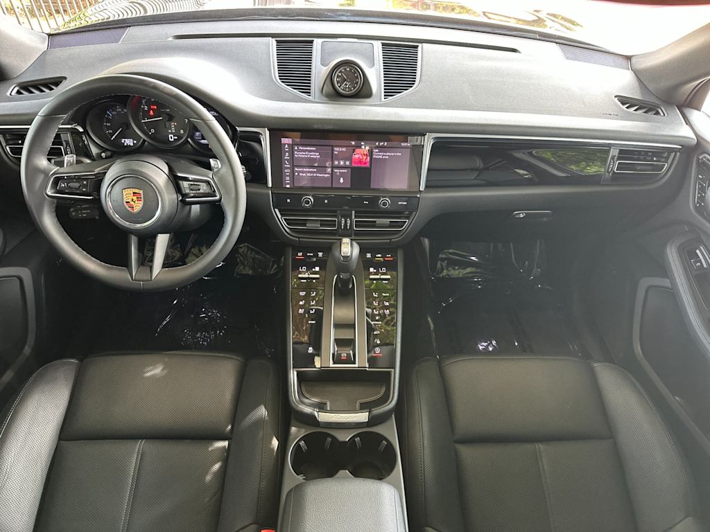 Thumbnail: 2022 Porsche Macan - 8