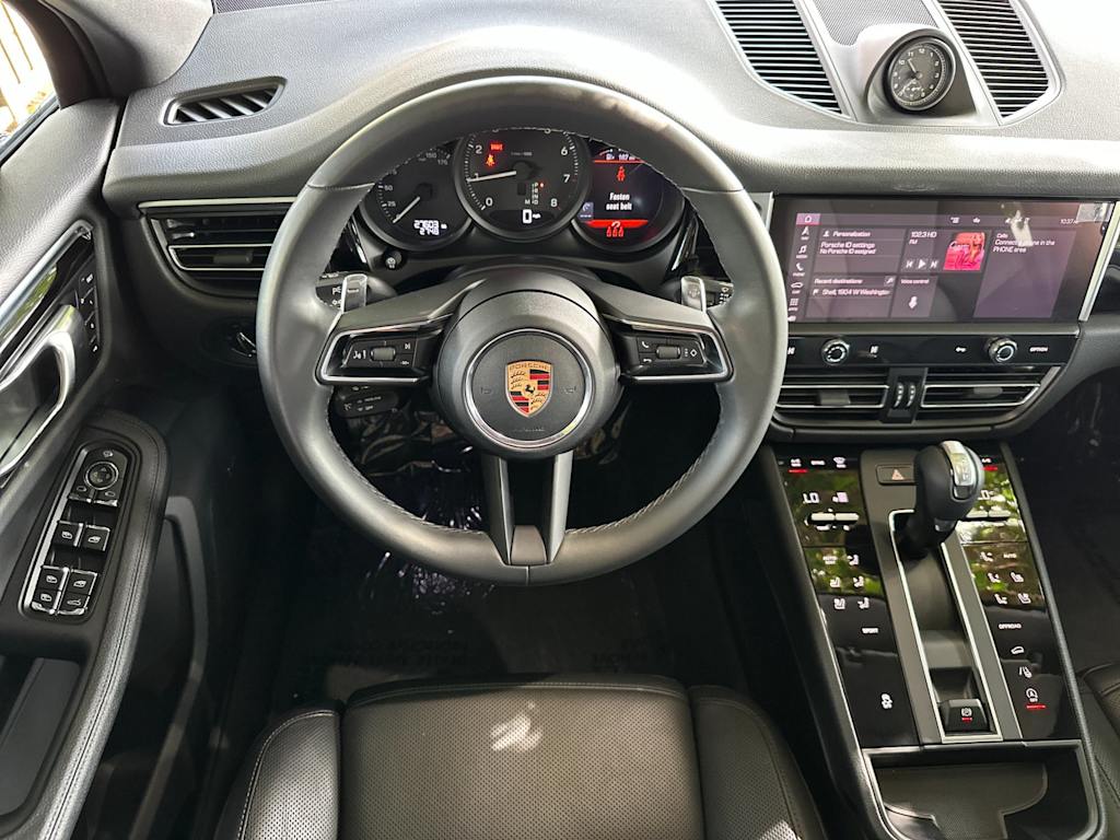 Thumbnail: 2022 Porsche Macan - 11