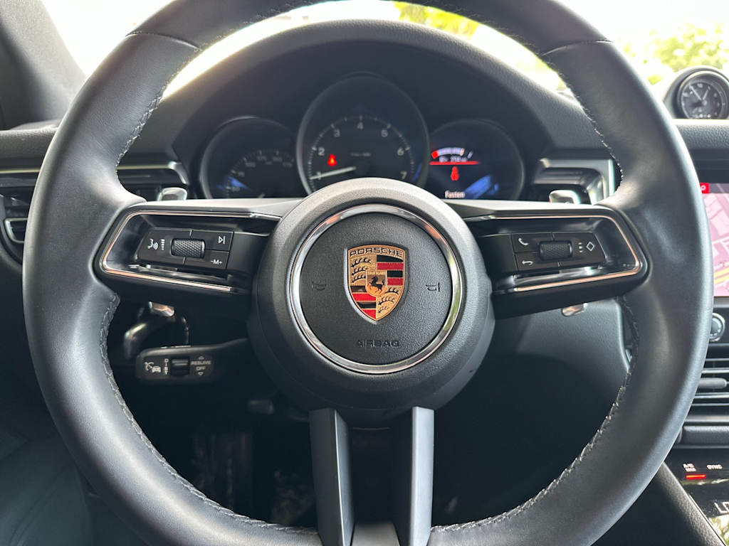 Thumbnail: 2024 Porsche Macan - 29