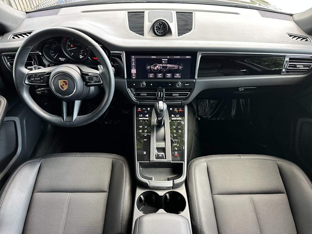 Thumbnail: 2024 Porsche Macan - 8