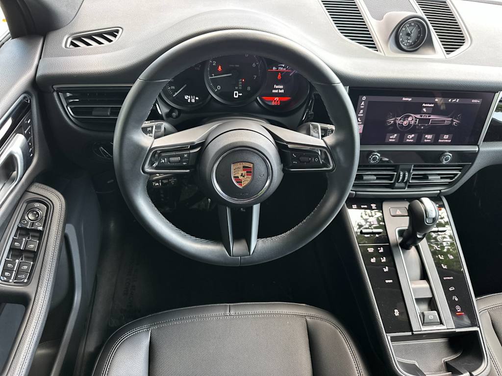 Thumbnail: 2024 Porsche Macan - 11