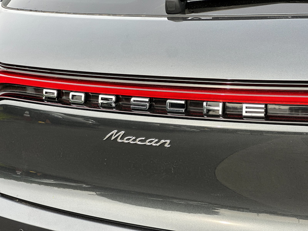 Thumbnail: 2025 Porsche Macan - 7