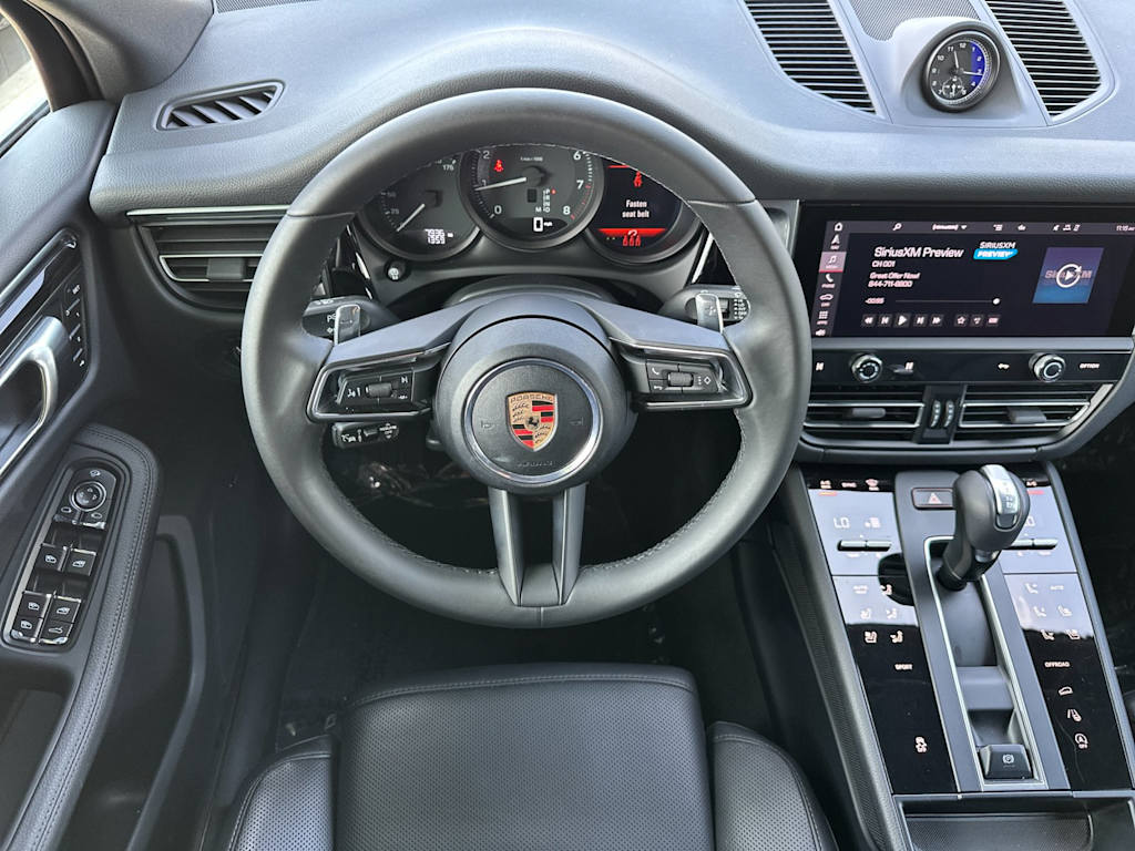 Thumbnail: 2025 Porsche Macan - 13