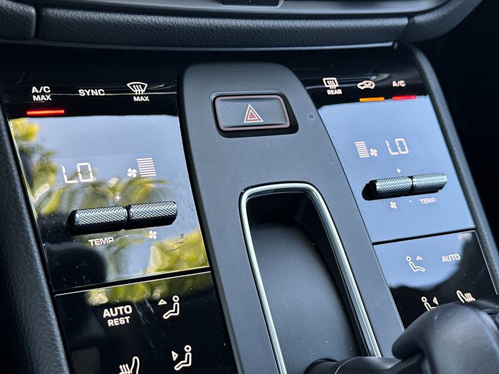 Thumbnail: 2025 Porsche Macan - 14