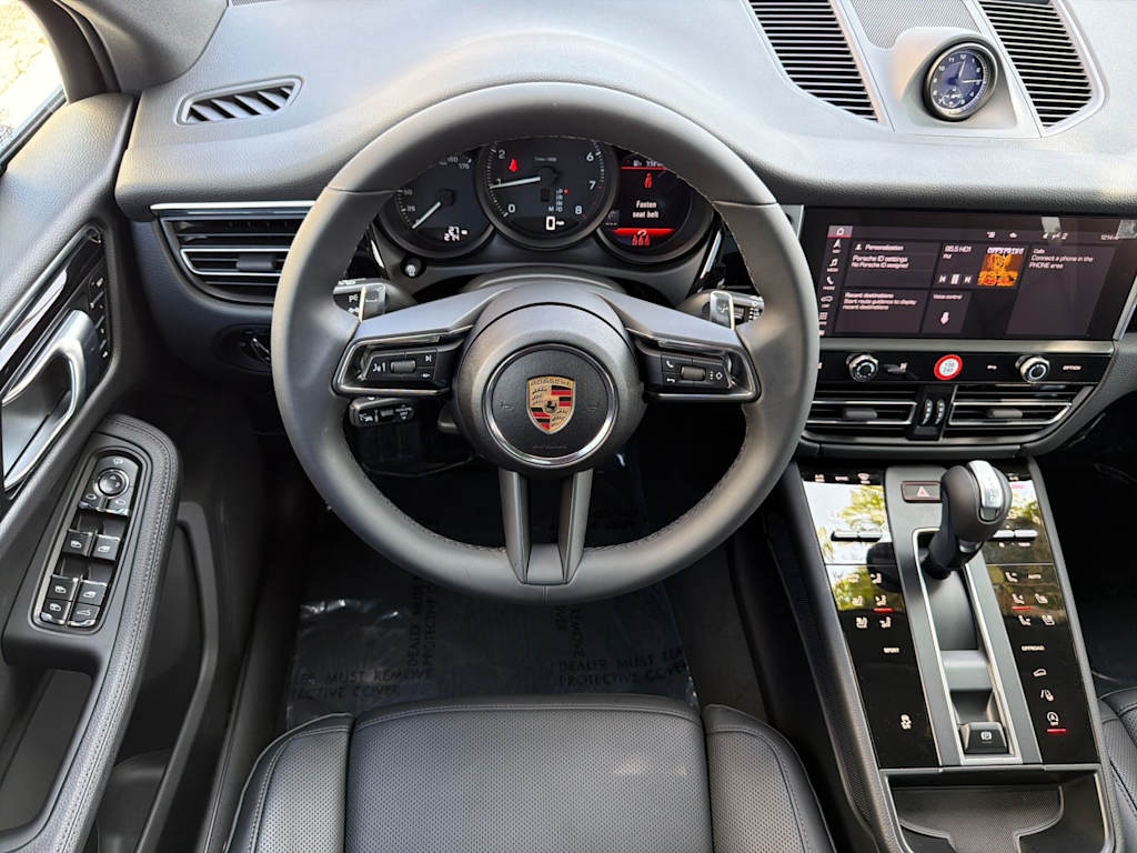 Thumbnail: 2025 Porsche Macan - 12