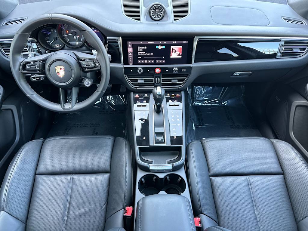 Thumbnail: 2026 Porsche Macan - 2