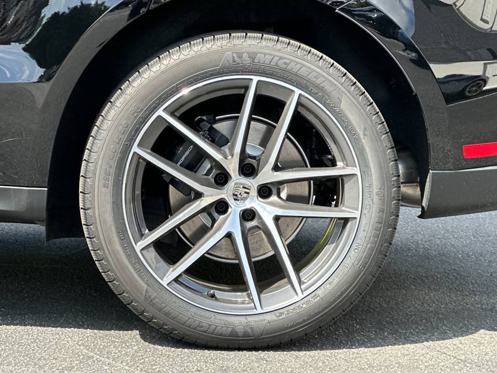 Thumbnail: 2026 Porsche Macan - 8