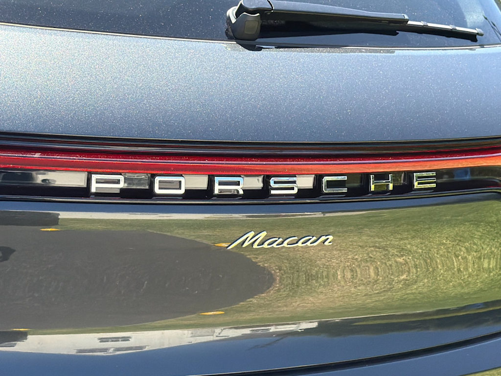 Thumbnail: 2026 Porsche Macan - 7