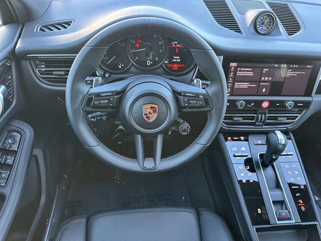 Thumbnail: 2026 Porsche Macan - 9