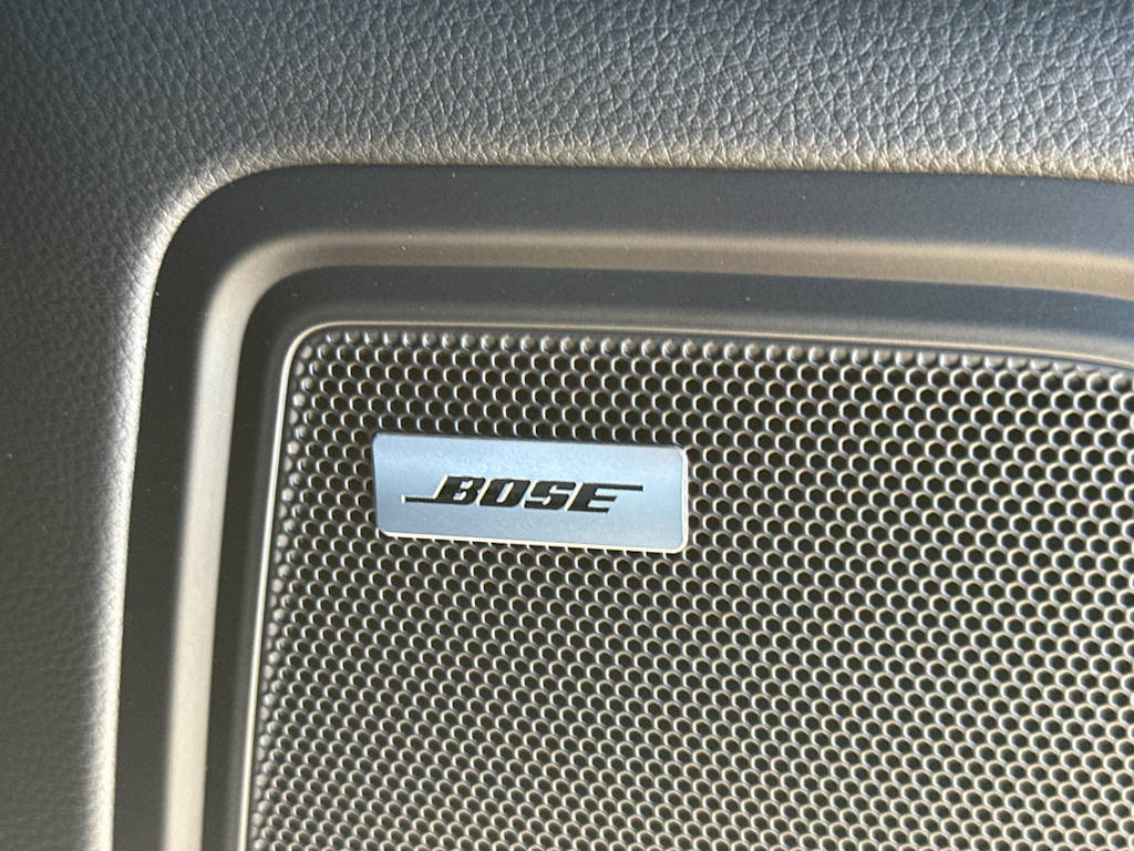 Thumbnail: 2026 Porsche Macan - 7