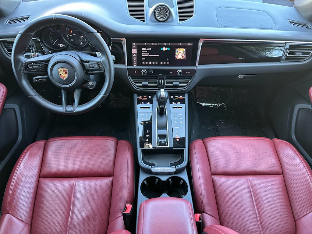 Thumbnail: 2023 Porsche Macan - 2