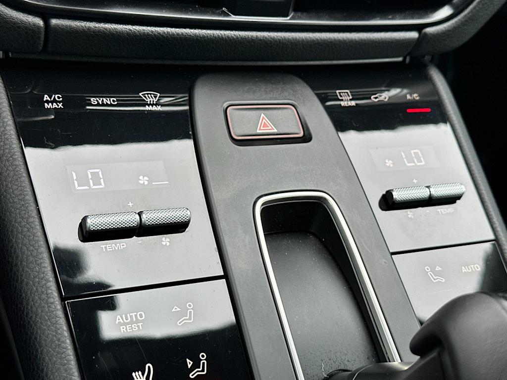 Thumbnail: 2025 Porsche Macan - 15