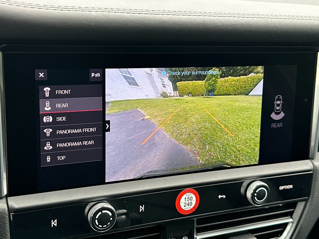 Thumbnail: 2025 Porsche Macan - 28