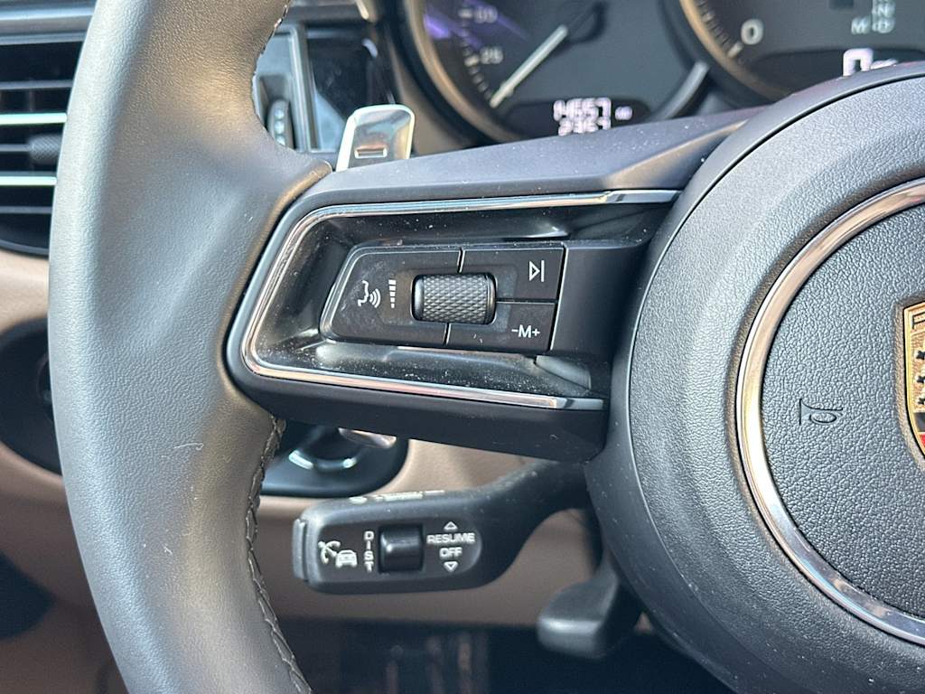 Thumbnail: 2025 Porsche Macan - 30