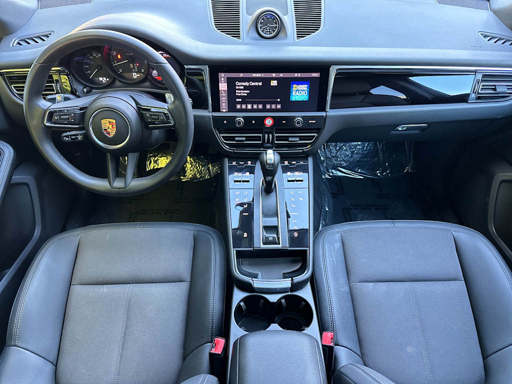 Thumbnail: 2025 Porsche Macan - 9