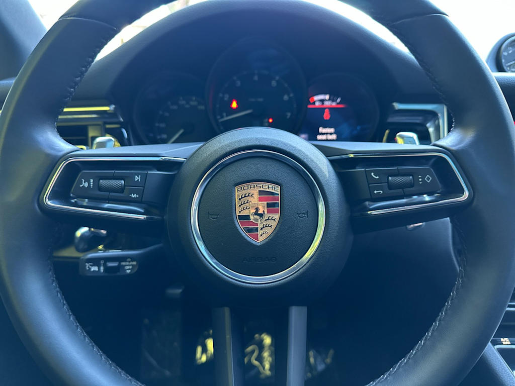 Thumbnail: 2025 Porsche Macan - 29