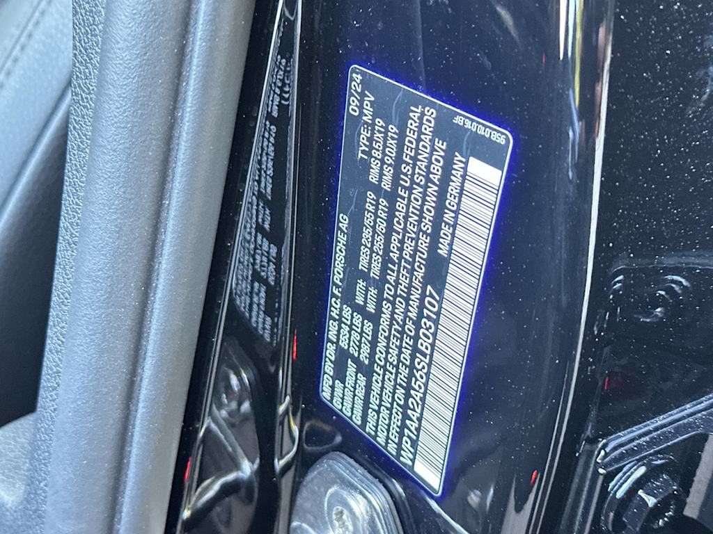 Thumbnail: 2025 Porsche Macan - 18