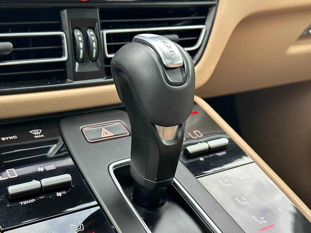 Thumbnail: 2025 Porsche Macan - 28