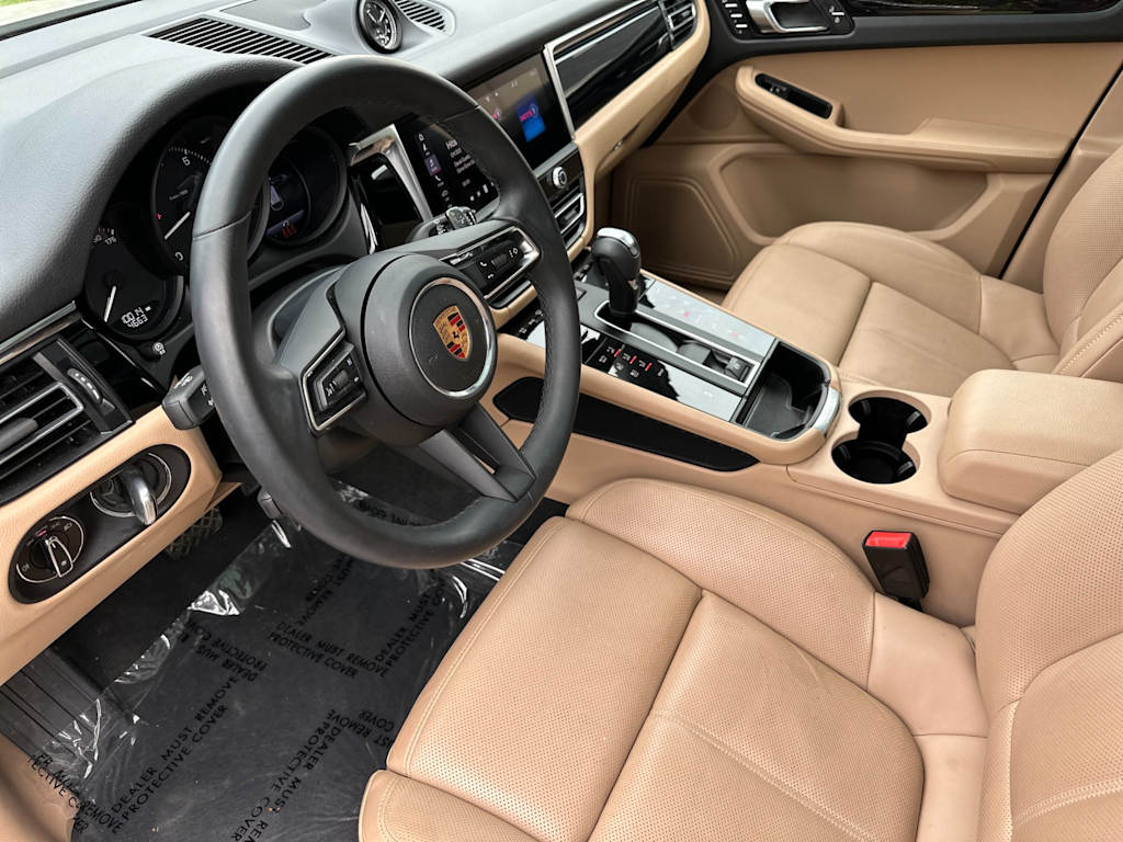 Thumbnail: 2025 Porsche Macan - 9
