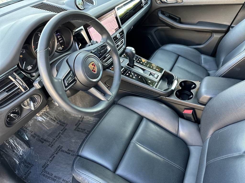 Thumbnail: 2025 Porsche Macan - 10