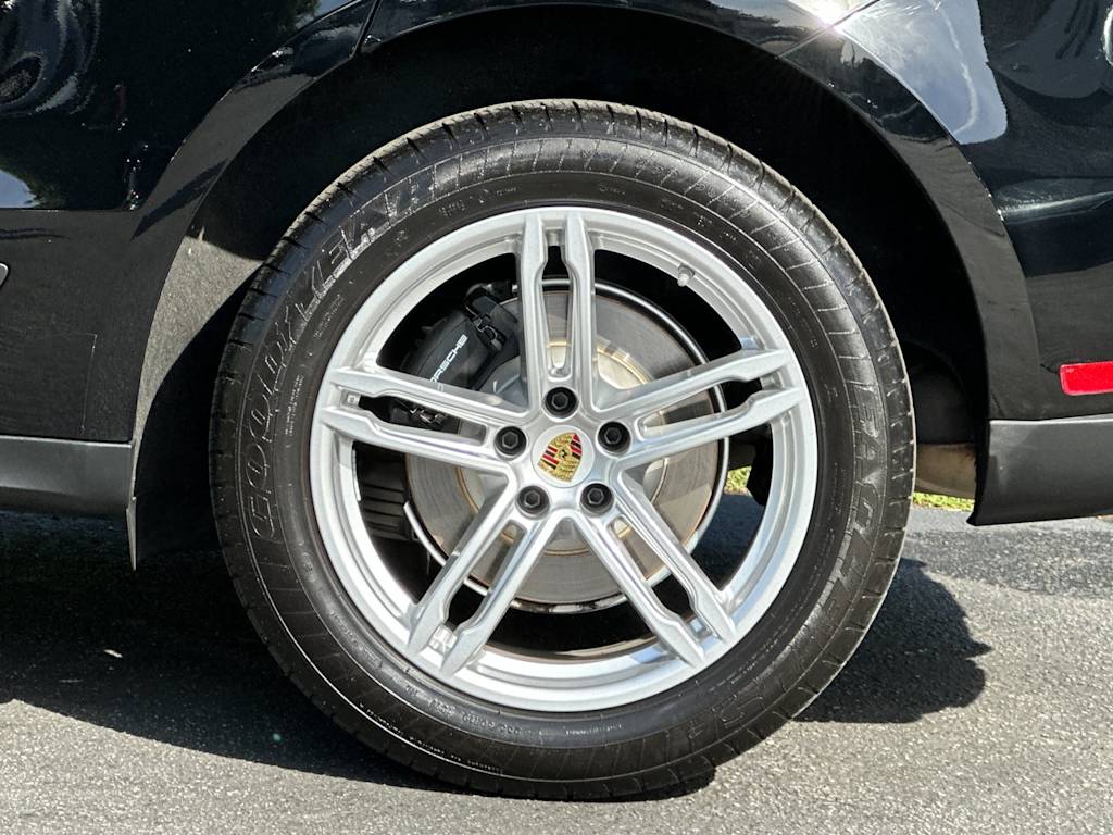 Thumbnail: 2025 Porsche Macan - 8