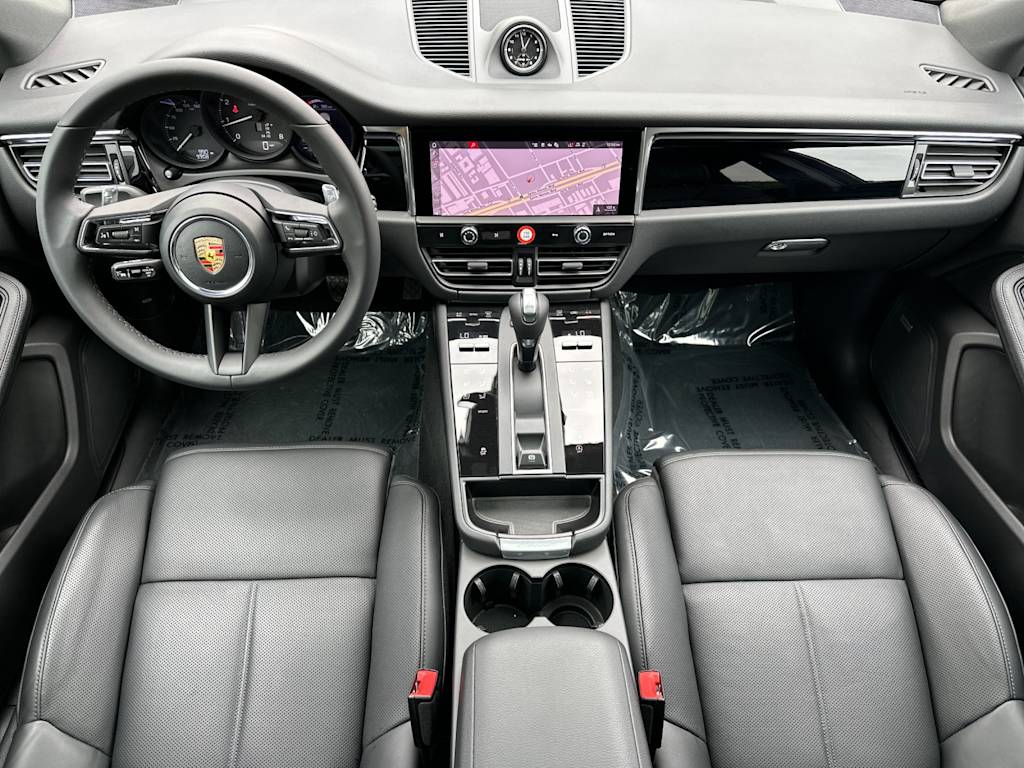 Thumbnail: 2026 Porsche Macan - 2