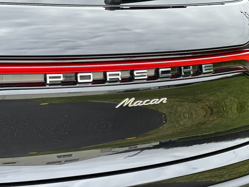 Thumbnail: 2026 Porsche Macan - 6
