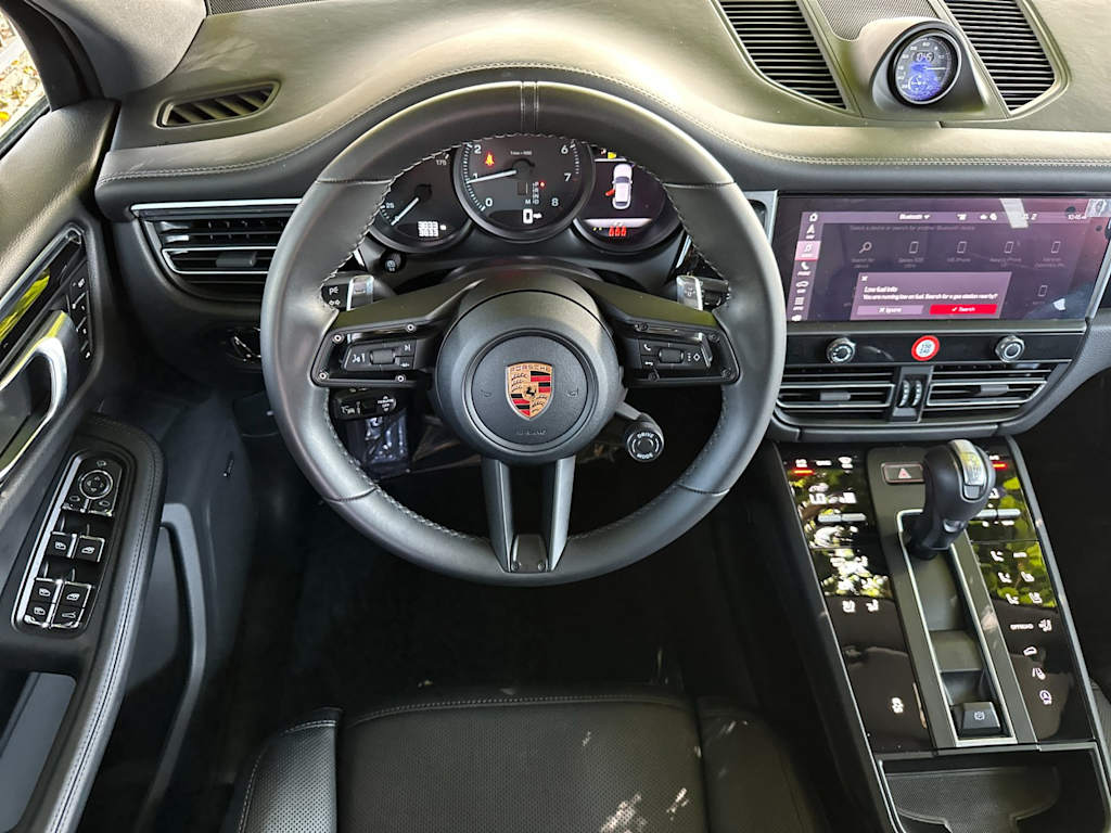 Thumbnail: 2026 Porsche Macan - 11
