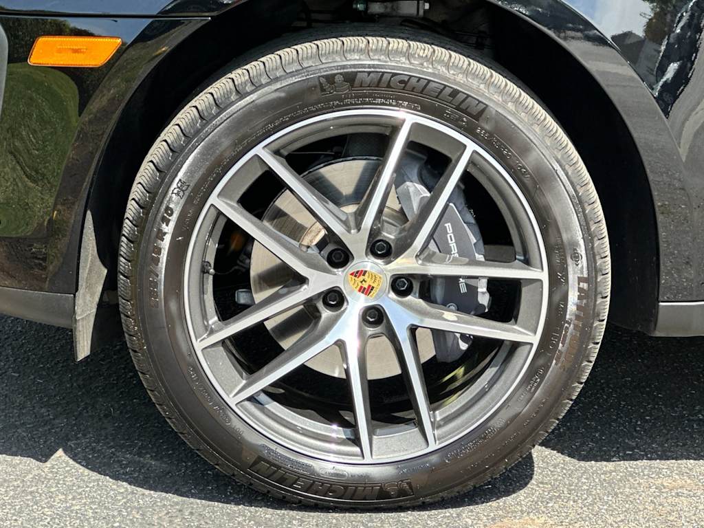Thumbnail: 2026 Porsche Macan - 7