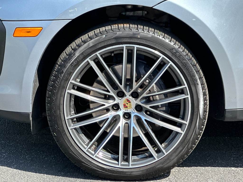 Thumbnail: 2026 Porsche Macan - 8